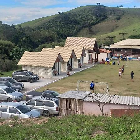 Pousada Recanto Feliz Carvalhos Mg ภายนอก รูปภาพ