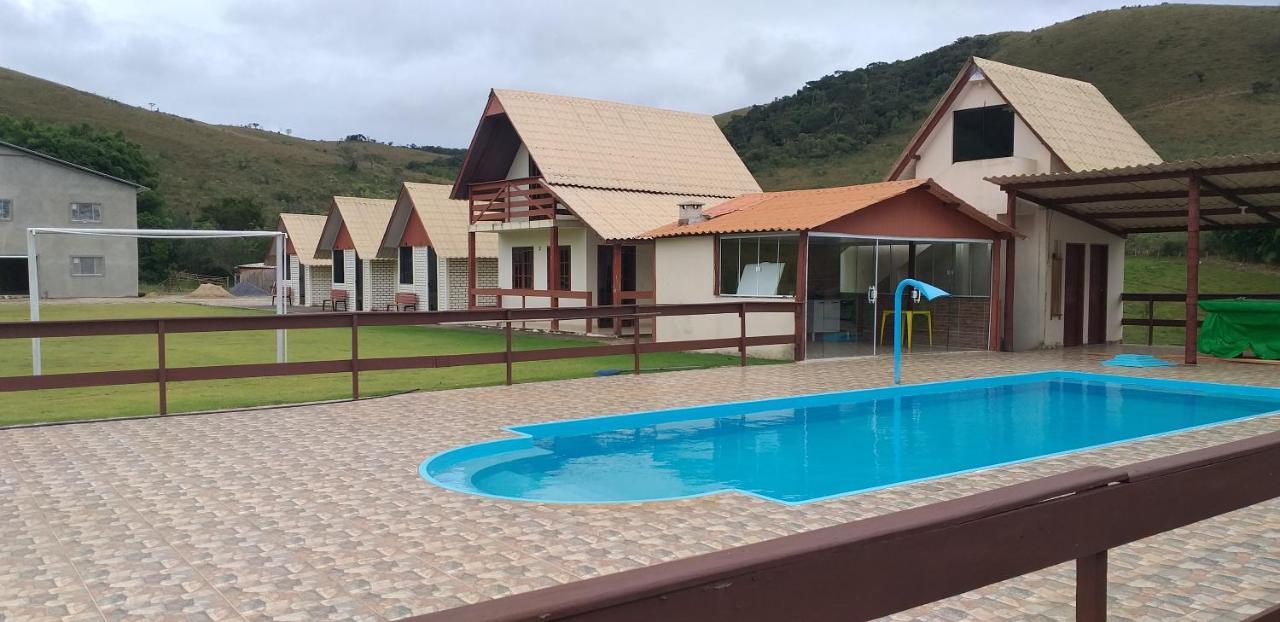 Pousada Recanto Feliz Carvalhos Mg ภายนอก รูปภาพ